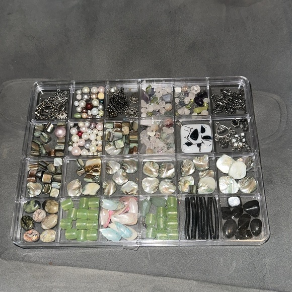 Case of Jewelry Making Beads - Picture 3 of 3